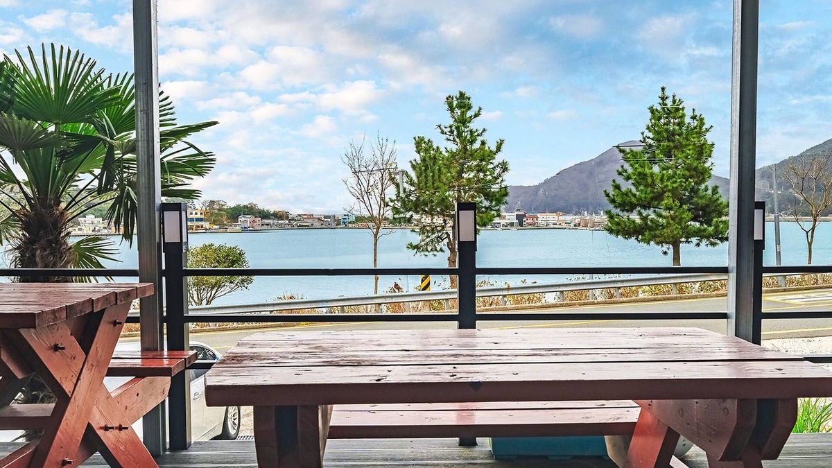 Geoje House | Geoje Youngsu Pension