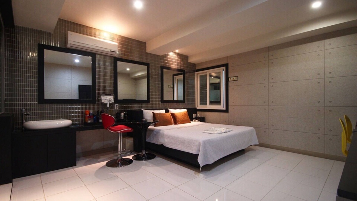 Somun Hotel | Geojedo Gohyeon S Plus