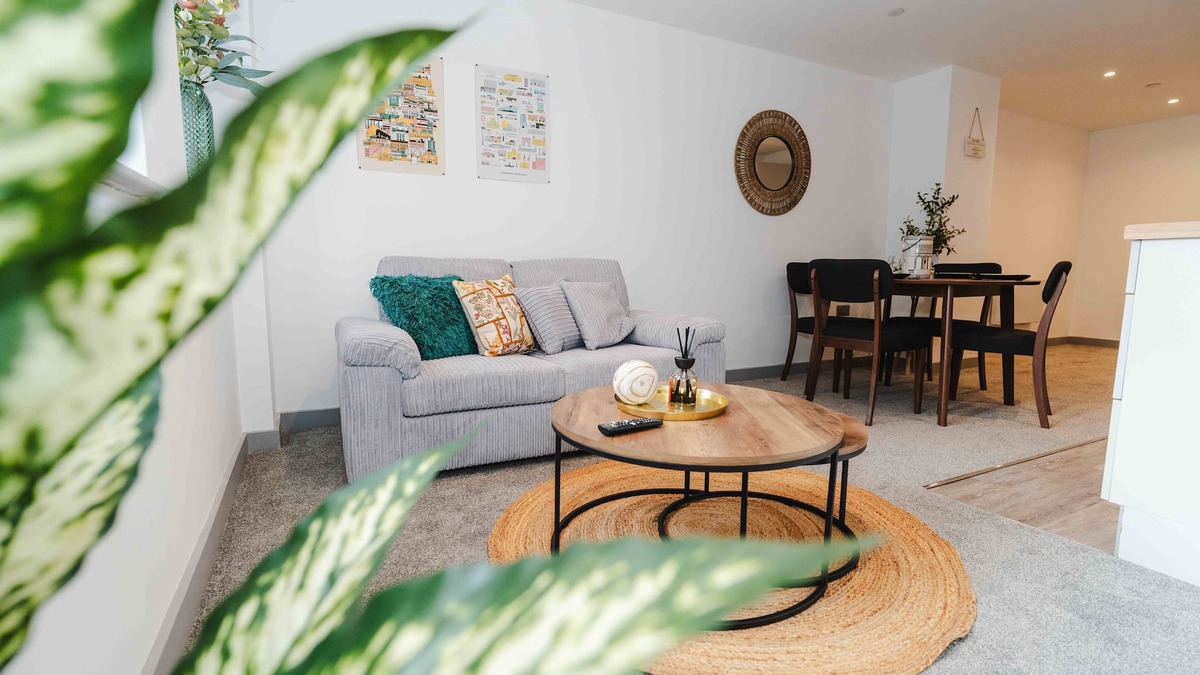 Hull Old Town Apartment | George House Modern Apartments by VICHY