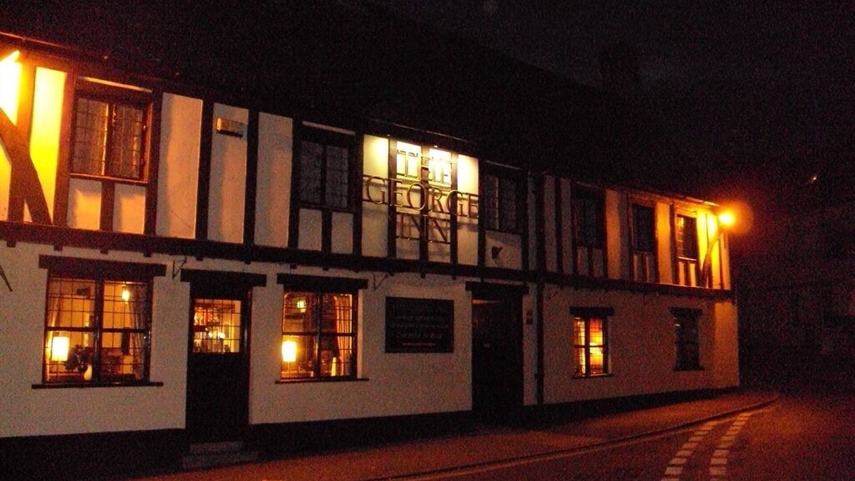 Mere Hotel | George Inn, Mere