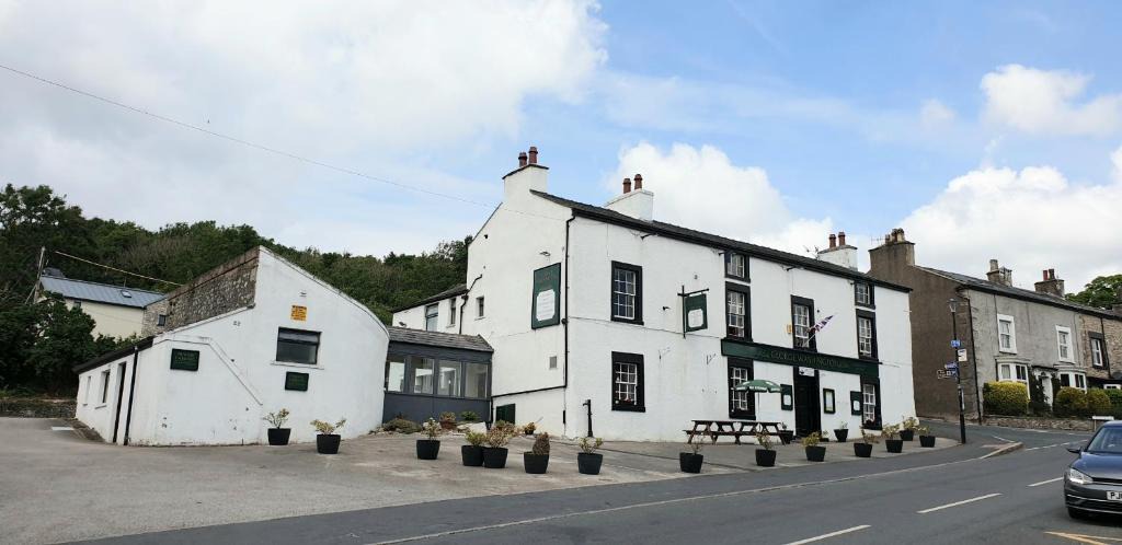 Warton Hotel | George Washington Inn