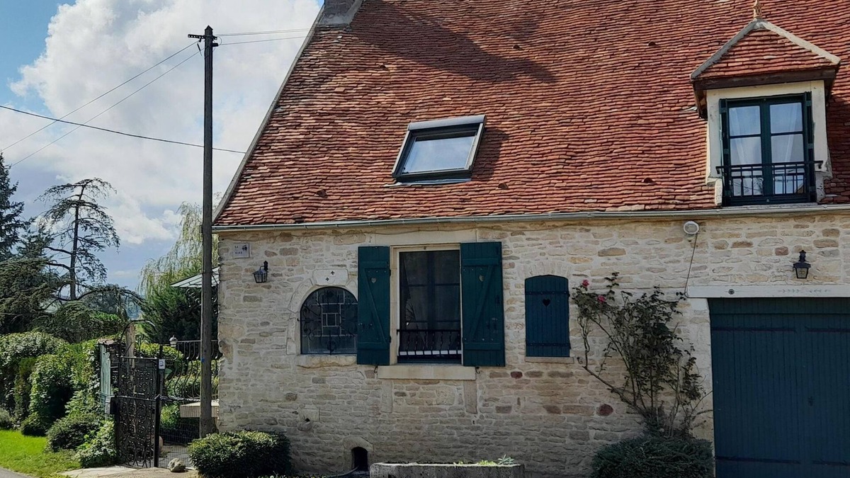 Breugnon House | Geräumiges Ferienhaus mit Garten