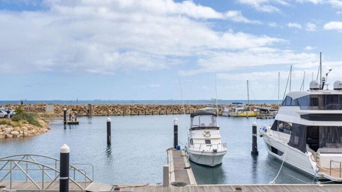 Waggrakine Apartment | Geraldton Northshore Nirvana overlooking the Marina Boardwalk