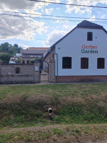 Villany Bed & Breakfast | Gerber Garden