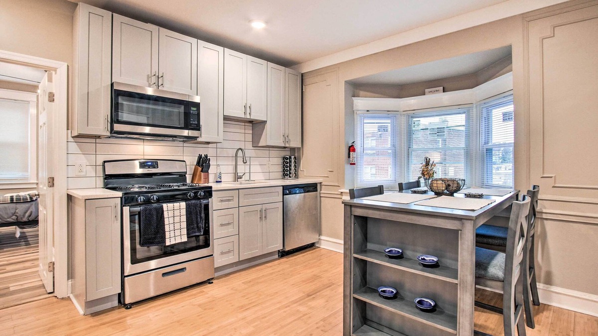Germantown Apartment | Germantown Philly Apt - 7 Miles to City Center!