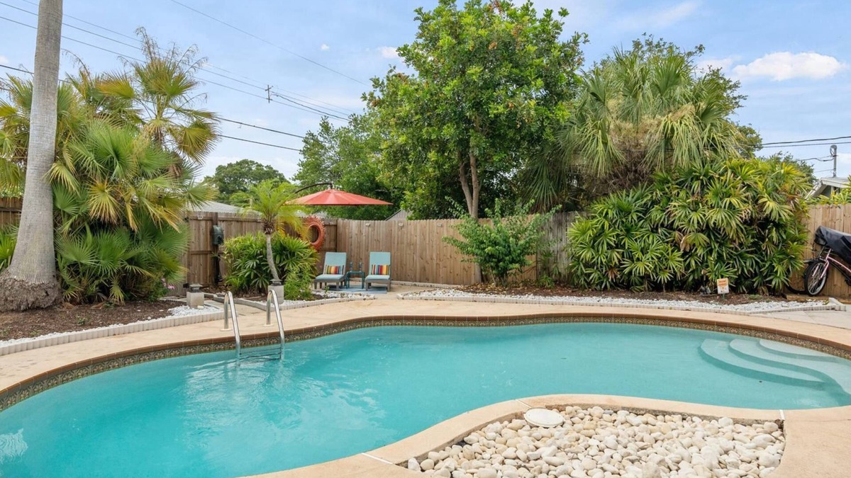 Gulfport House | Get 20% off Rent for 30 Nights or More |SunKissed in St Pete - 3BR Home w/Heated Pool Near the Beach