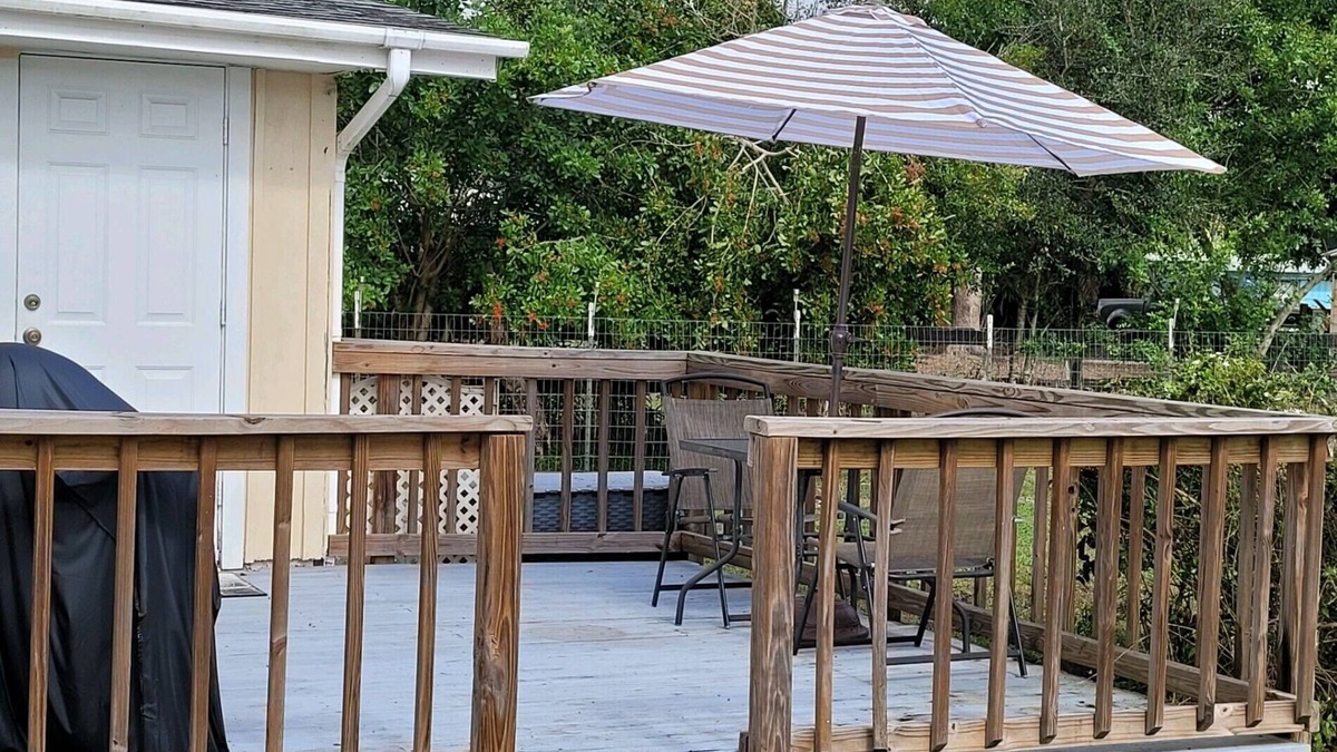 Palm City House | Get Out Of The Cold And Into This Adorable Country Home In Palm City