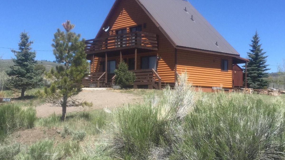 Mammoth Creek Cabin | Get Out Of The Heat And Enjoy The Mountain Air, Catch Trophy Trout, Relax