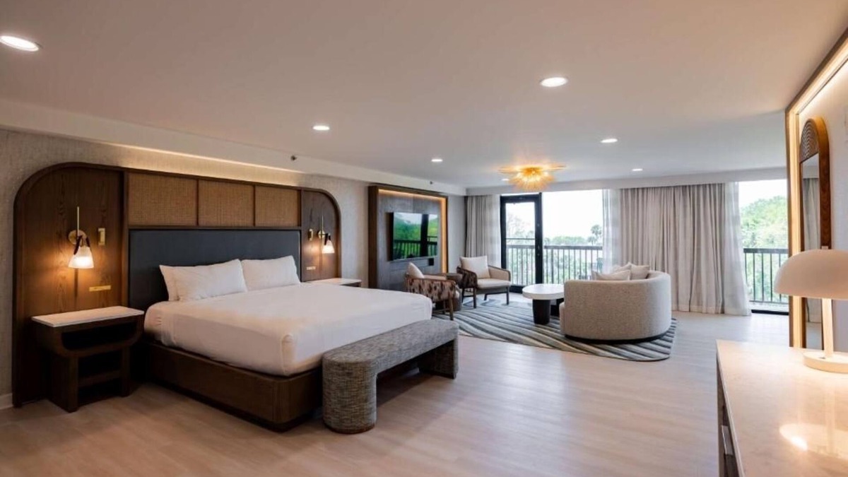 Shipyard Plantation Hotel | Get Ready for Blissful Getaway! Beachfront, w/Swimming Pool, Pets Are Welcome!