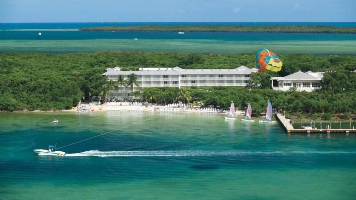 Rock Harbor Resort | Get Ready for Adventures! Elegant Hammock View, Private Beach Access, Pool!