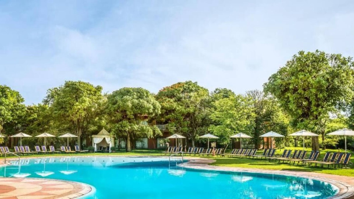 Livingstone House | Get Ready for Blissful Getaway! Great Views, Outdoor Pool and Free Parking!