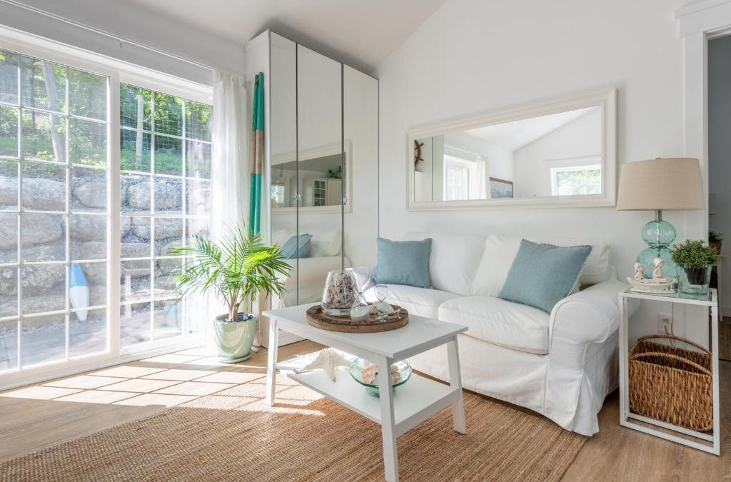 Mahone Bay House | Getaway by the Bay