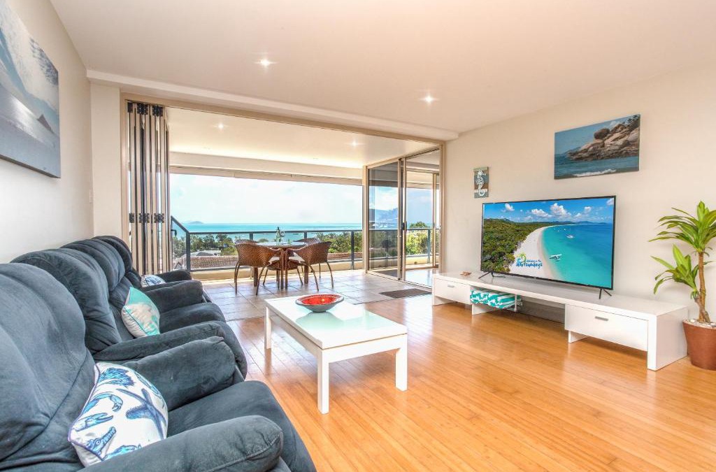 Cannonvale Apartment | Getaway Ocean Views