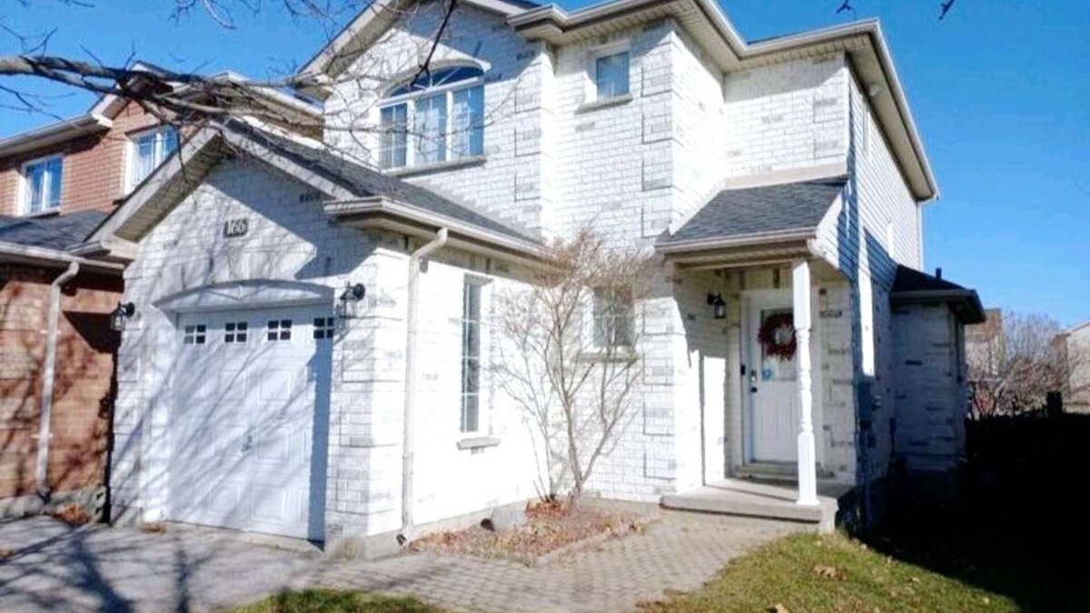 Orillia House | ❤ Getaway with an 8-seater Hot Tub ❤nn