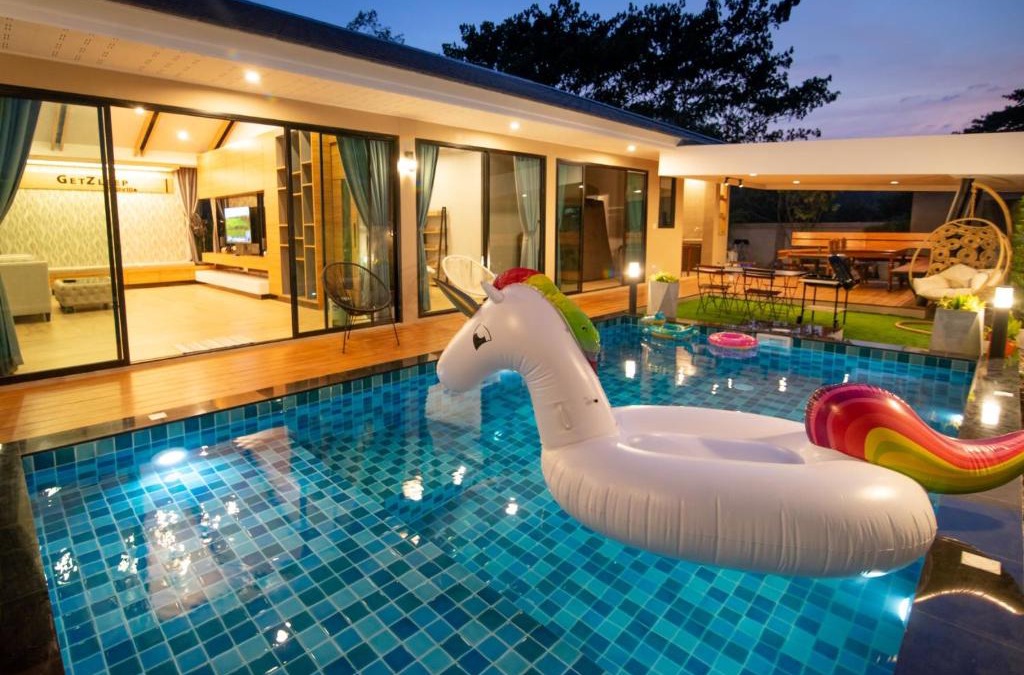 Sattahip Villa | GetZleep PoolVilla