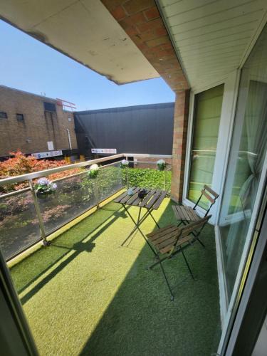 Ganshoren Apartment | Gezellig verblijf met balkon