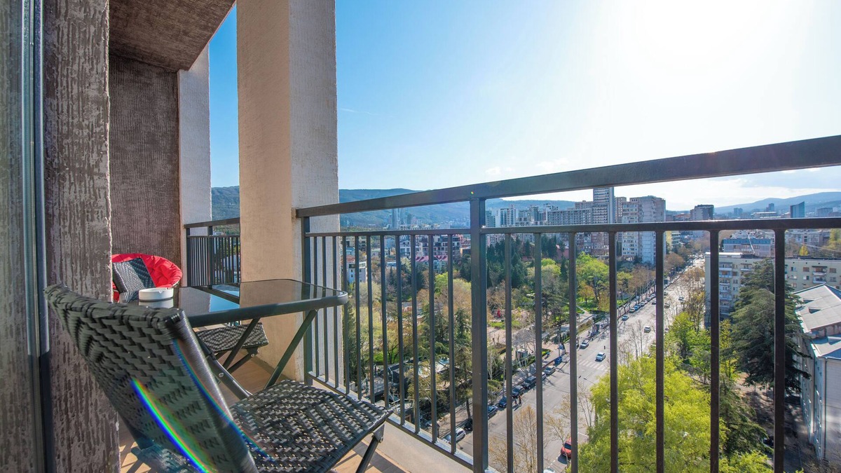 Saburtalo Apartment | GG Home – Charming 1BR near park on 12th Floor