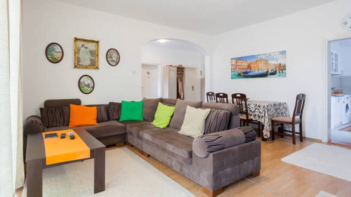 Susanj House | Giant 3 bedroom apartment (house)