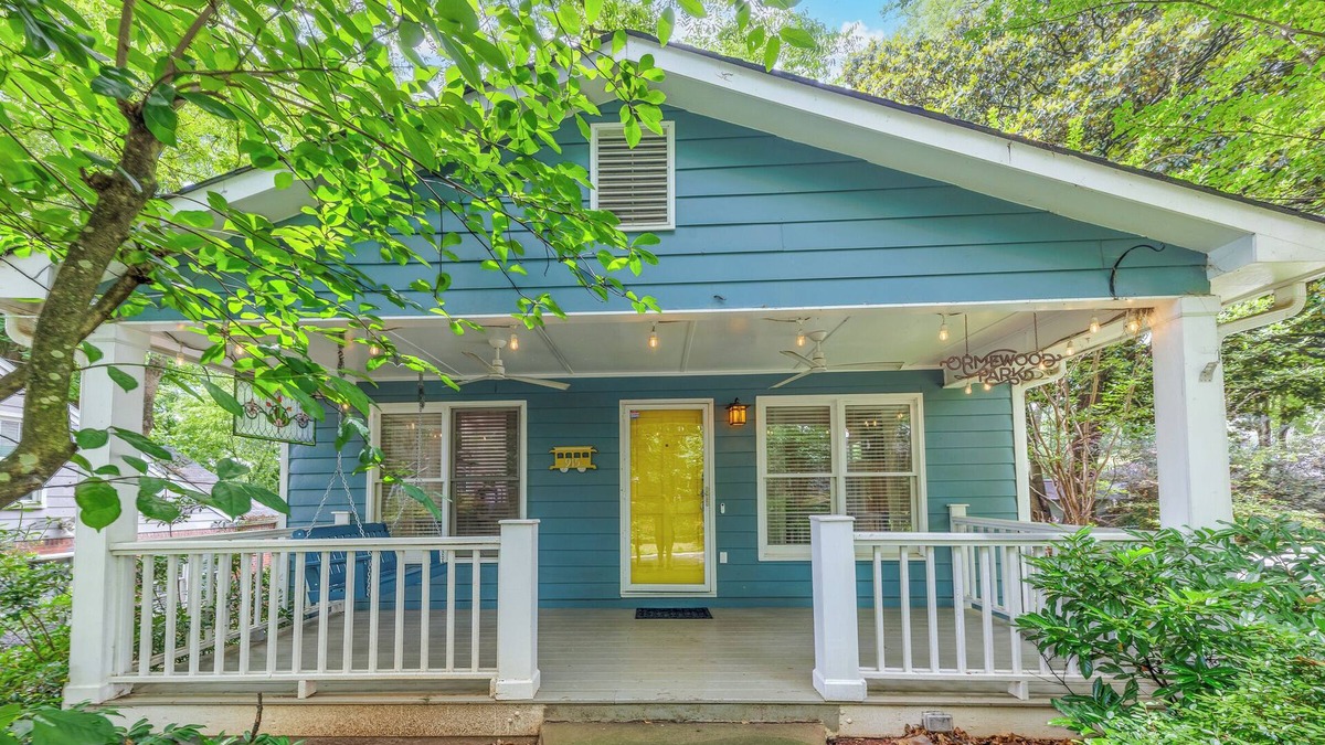 Ormewood Park House | Gilbert Grove | Designer Comfort +World Cup Ready