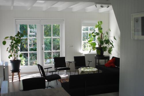 Sloterdijk House | Gina's garden house