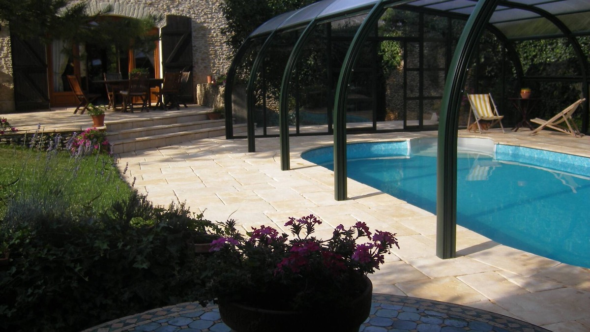 Thurageau House | Gîte 20 minutes from the FUTUROSCOPE, with COVERED SWIMMING POOL, SPA and SAUNA