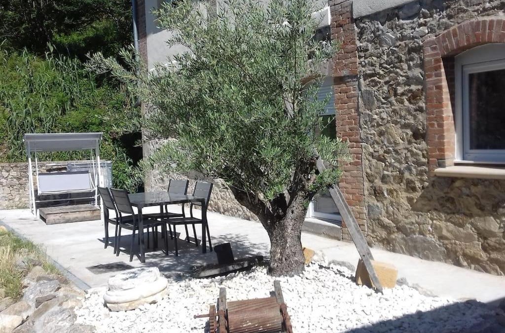 Saint-Vallier House | Gite 4 personnes au calme et tout confort