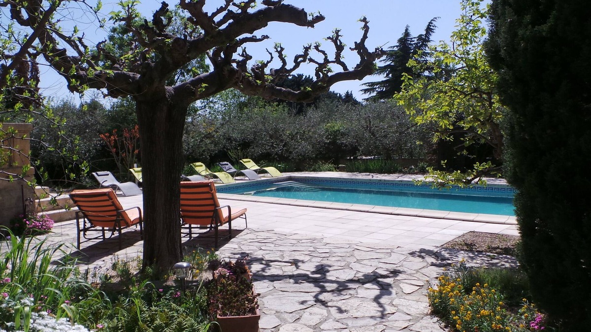 Bezouce Cottage | Gîte 6/7 pers with swimming pool 10' from Nîmes