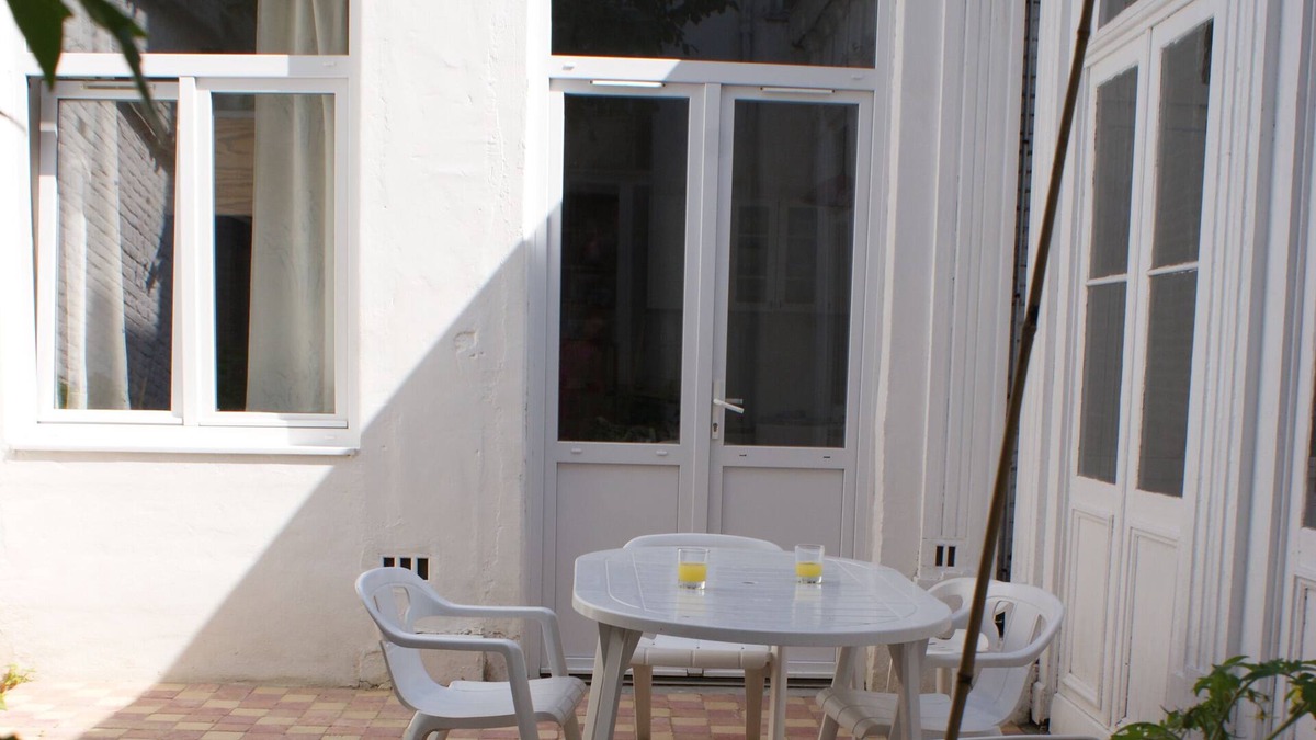 Historic Center Condo | Gite "Au chant des oiseaux" - private courtyard LILLE center