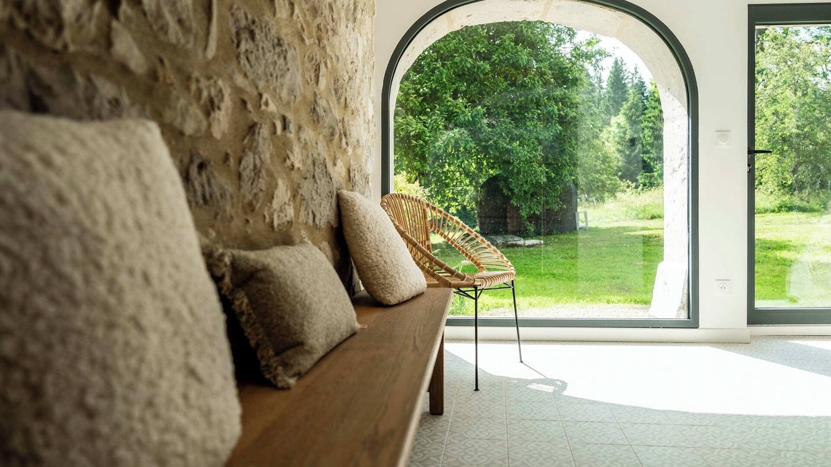 Premanon Apartment | Gite authentique de plain-pied dans ferme en pierre en pleine nature