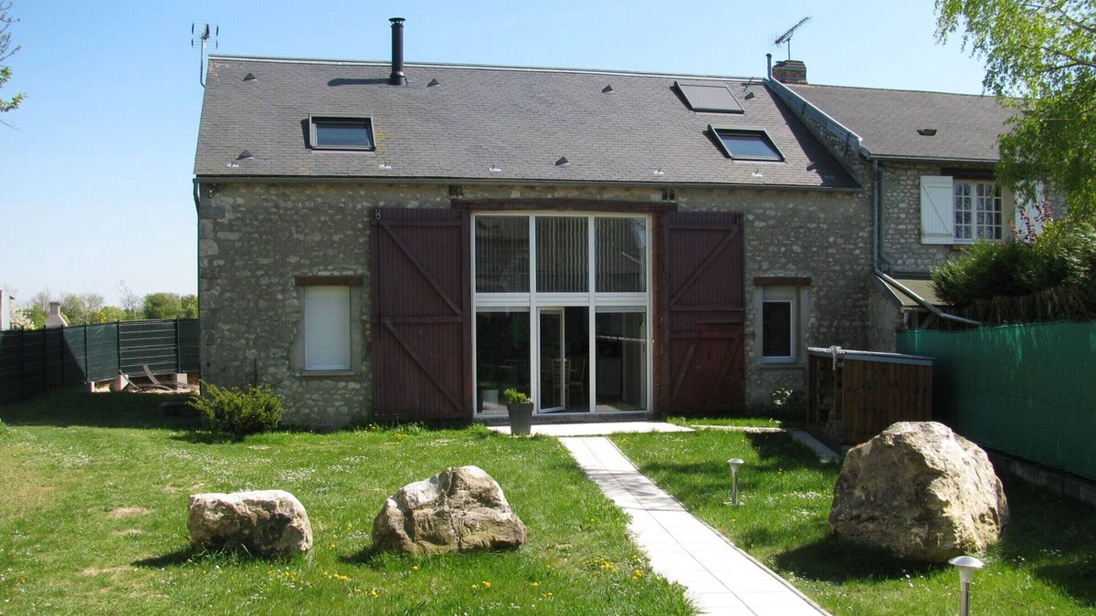 Bazoches-les-Hautes Cottage | Gite Bazoches-les-Hautes, 3 bedrooms, 7 persons