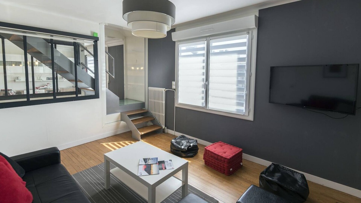 Downtown House | Gite Brest proche centre ville Brest - 150m2 - a 7 km aéroport - 2 km de la gare