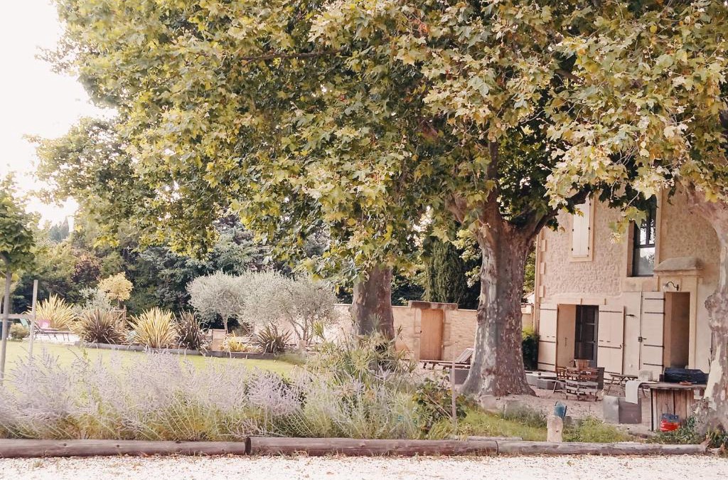 Chateaurenard House | Gite du Mas de la Finière ,avec SPA intérieur
