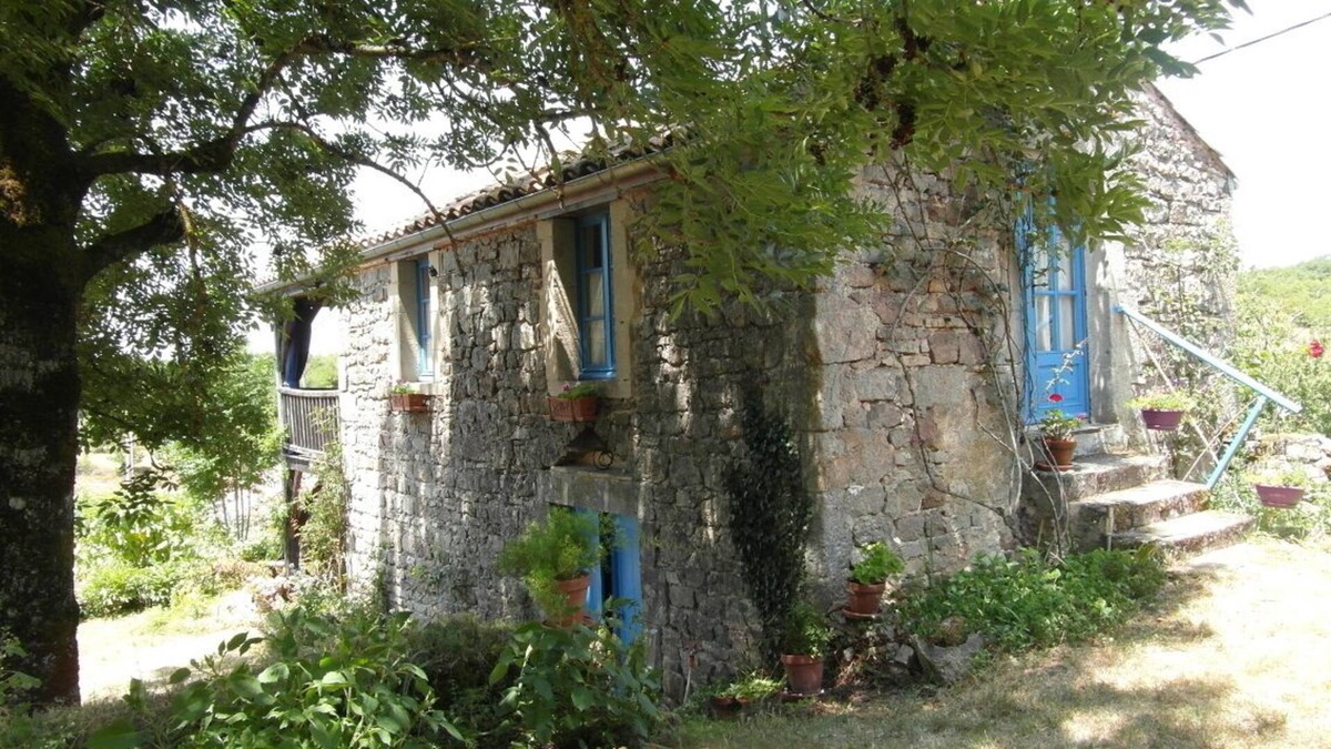Vaour House | Gite for 2 - bright, natural, quiet and comfortable