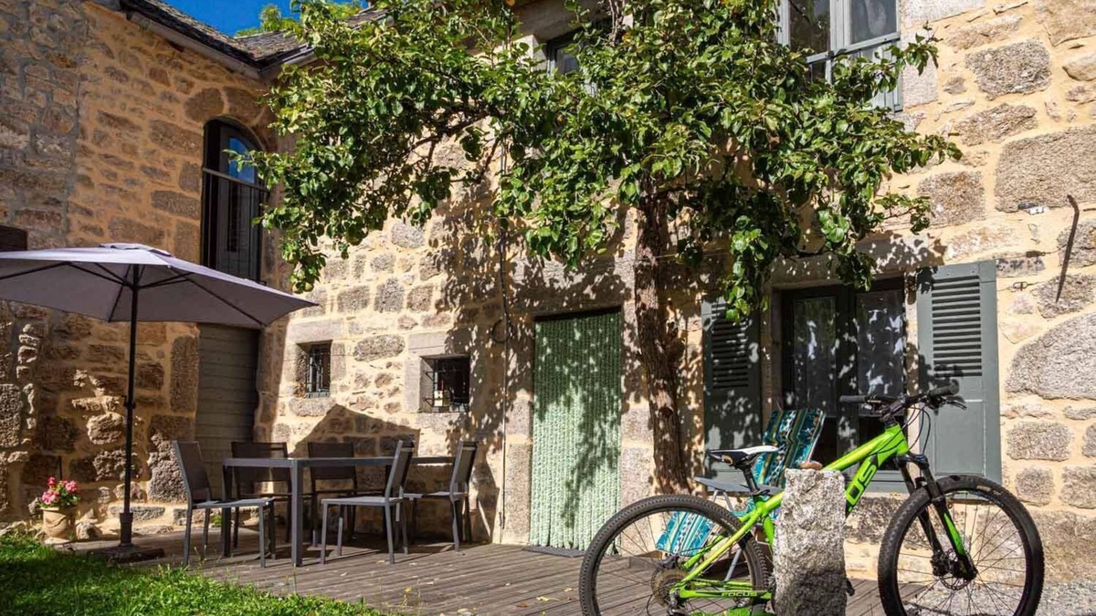 Saint-Alban-sur-Limagnole House | Gite Cantagrel - SAINT-ALBAN-SUR-LIMAGNOLE