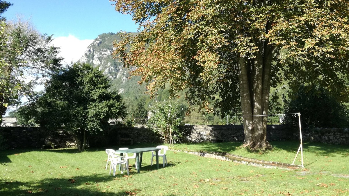 Aste-Beon Cottage | Gite Gritchou near the Gave d'Ossau and the vulture cliff