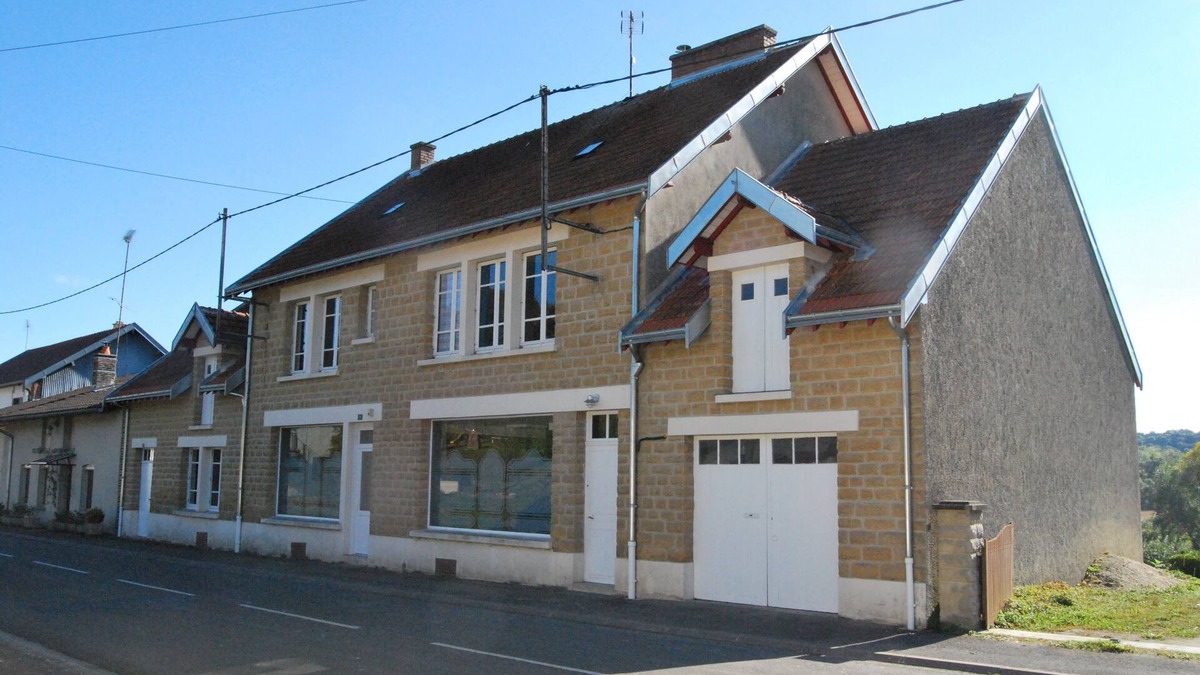 Grandpre House | Gite in the Argonne Ardennaise, with a large plot of land stretching down to the river