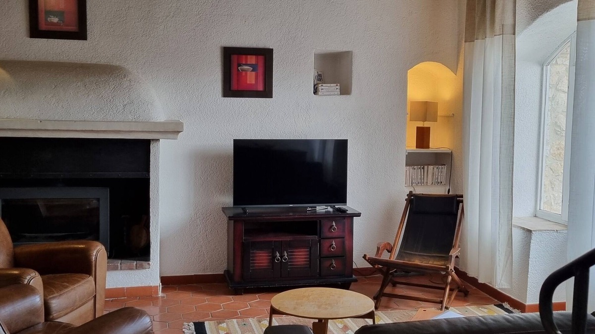 Gourdon Apartment | Gîte in the heart of the village "Plein Ciel"