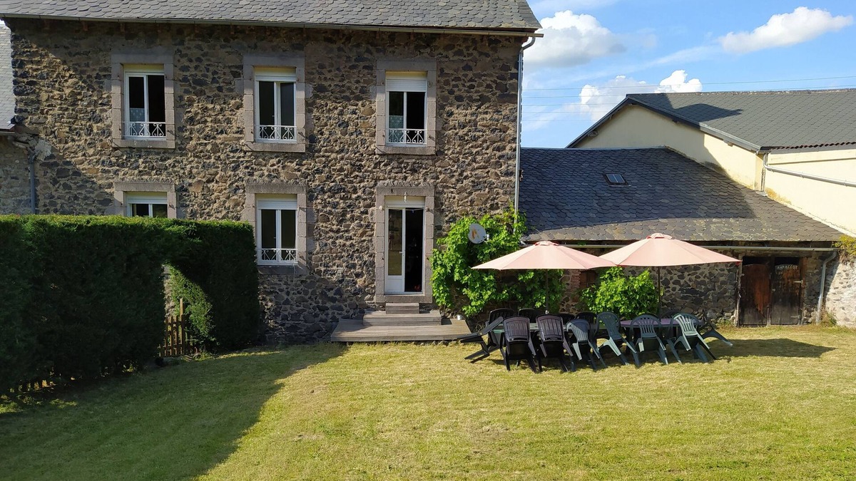 Neussargues-Moissac House | Gite in the heart of the Parc des Volcans, within walking distance of shops and restaurant