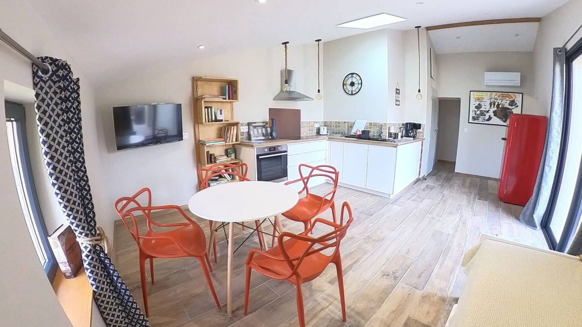 Montolieu House | Gite La Confluence