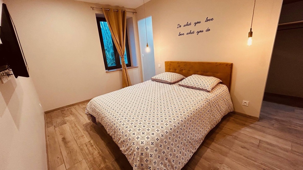 Montolieu House | Gite la Maison du Vigneron with 3 bedrooms