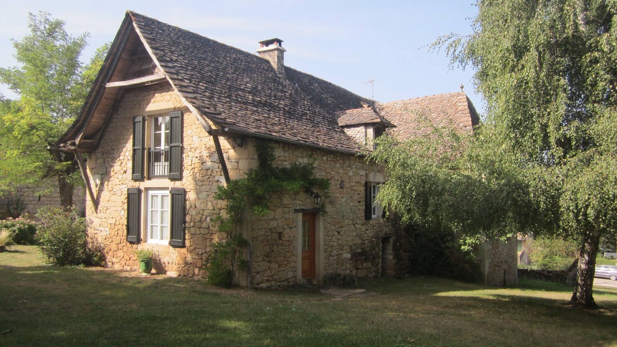 Salles-la-Source House | gîte "le pigeonnier" in the countryside between Rodez and Conques