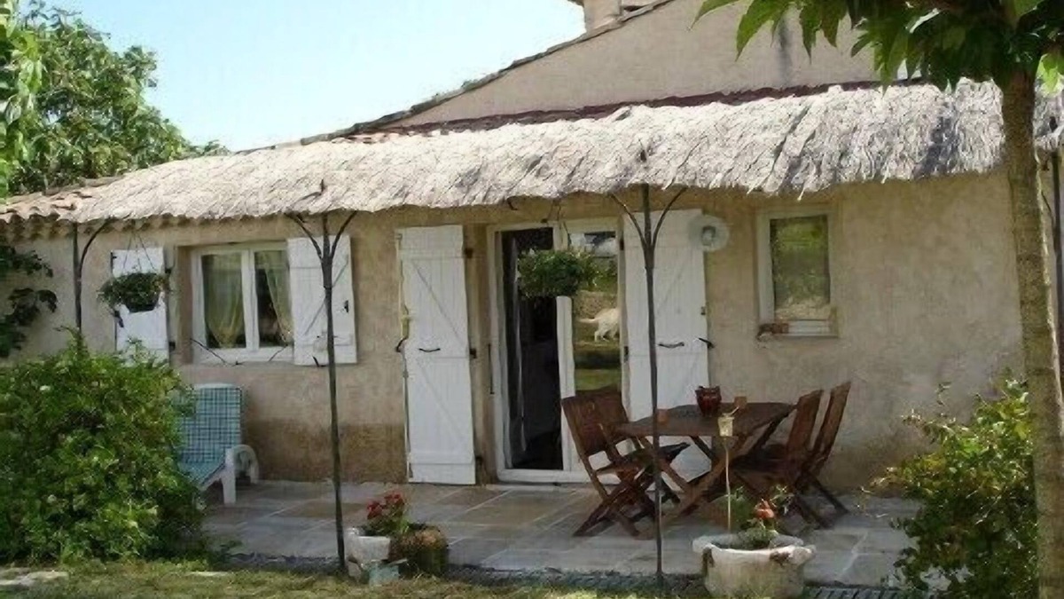 Manosque Cottage | Gite les cigales