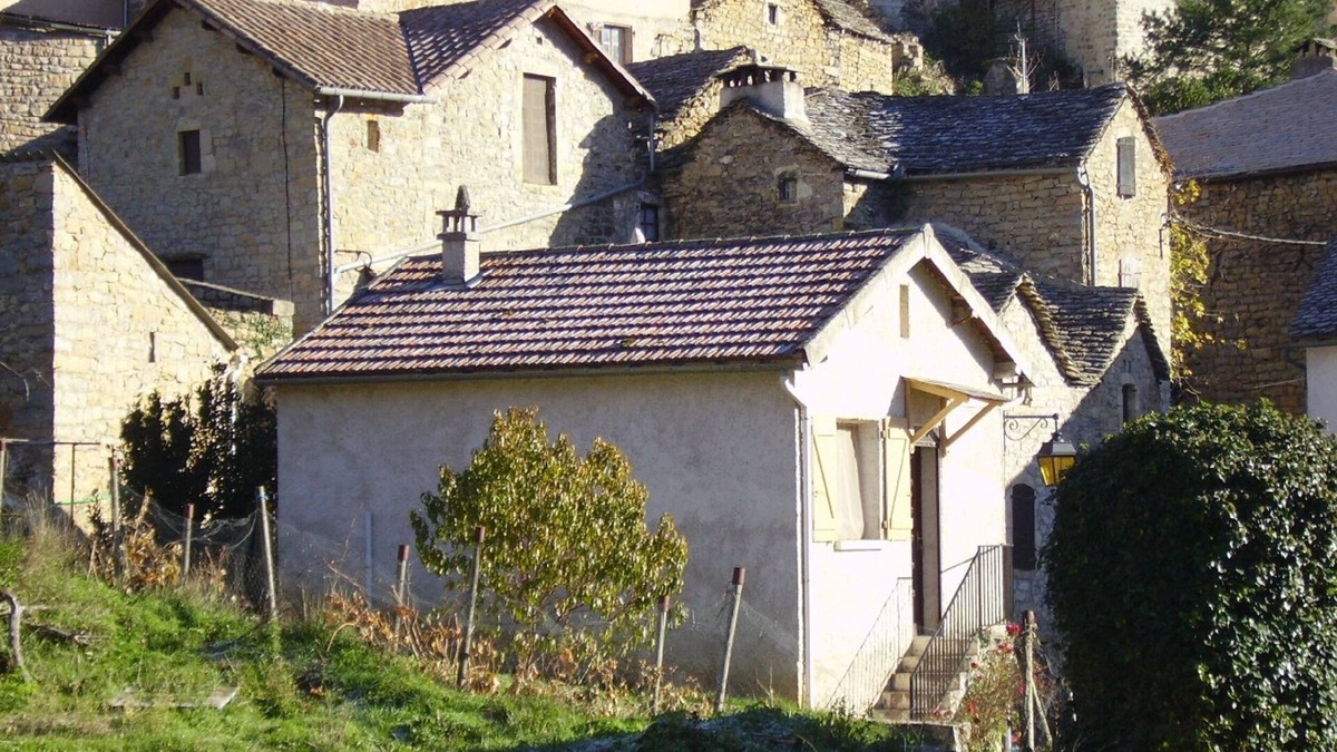 Mostuejouls Apartment | Gite "les nids d'hirondelles" Gorges du Tarn in listed village