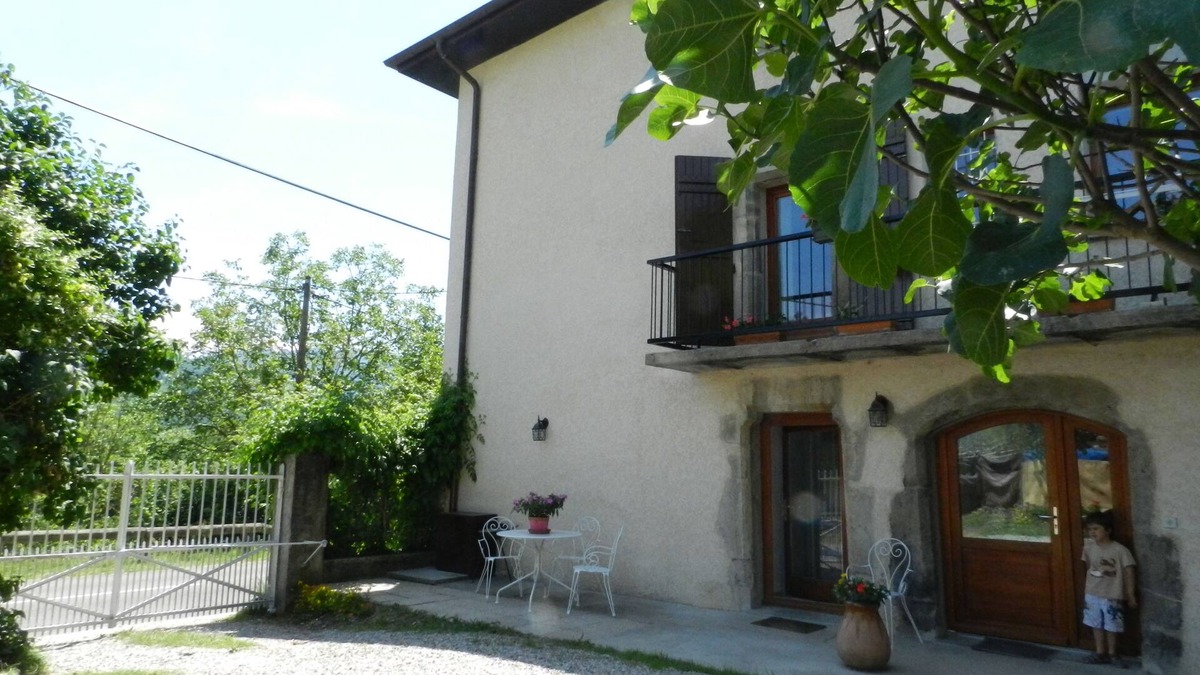 Sainte-Helene-du-Lac Apartment | GITE LES PLATANES T2 de 33m2, 3* AU CALME PROCHE LAC