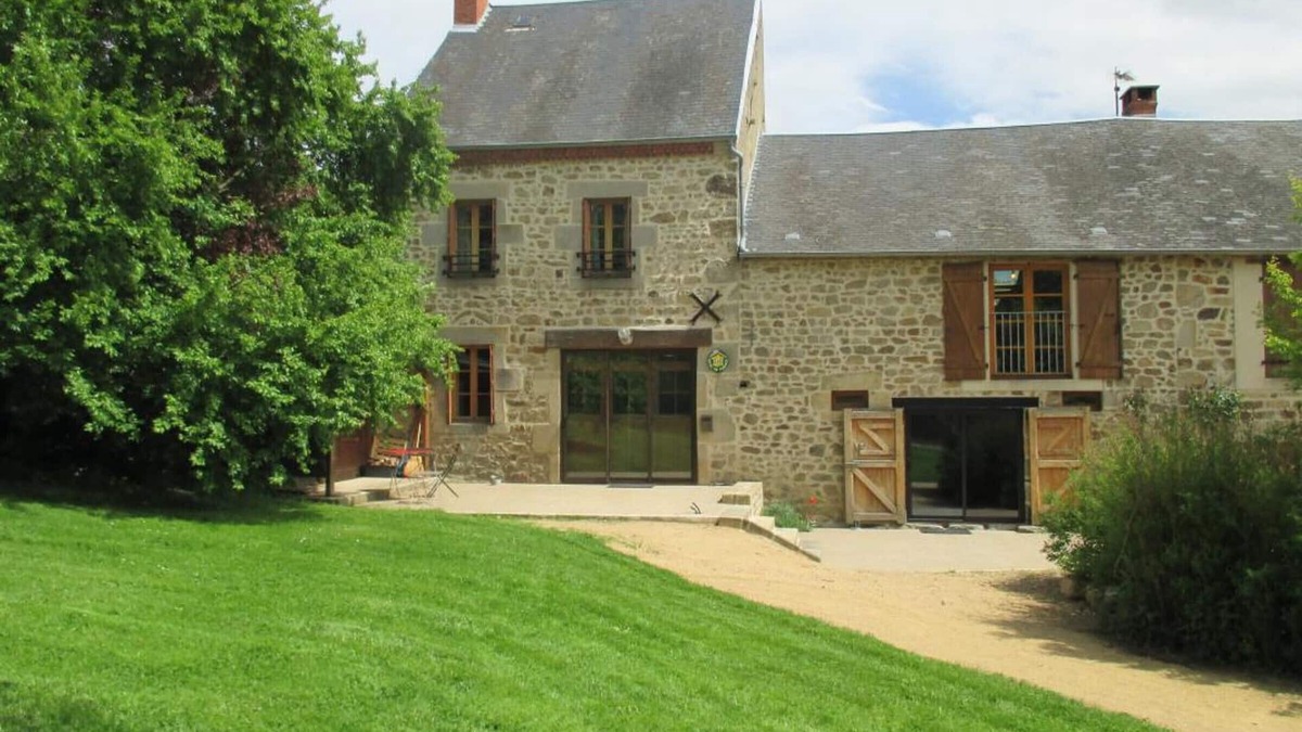 Marcillat-en-Combraille Cottage | Gite Marcillat-en-Combraille, 4 bedrooms, 12 persons
