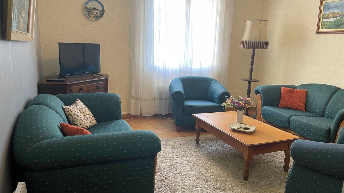 Moux Apartment | Gite "Montagne d'ALARIC B
