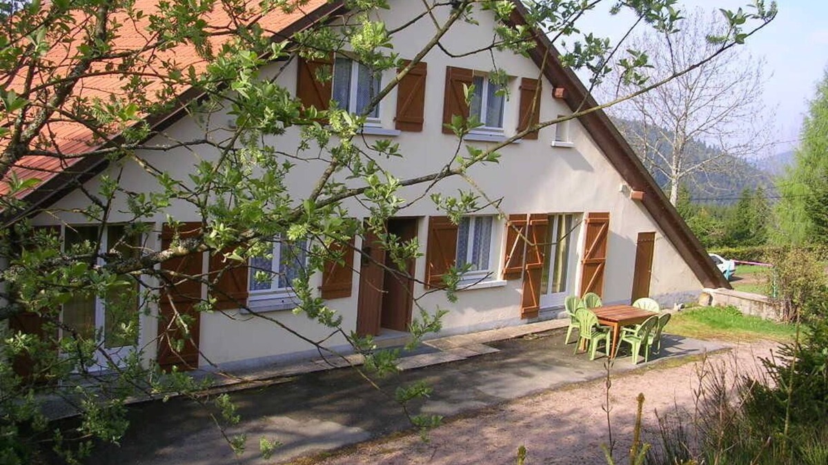 Le Grand Valtin Apartment | Gîte near hiking trails, sleeps 12, authenticity, calm, fresh air