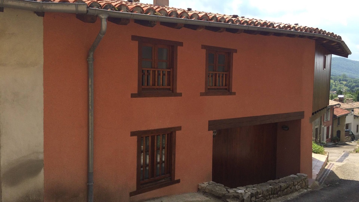 Montoulieu Apartment | Gite on 2 levels, in authentic village, in Cathar country near Montségur.