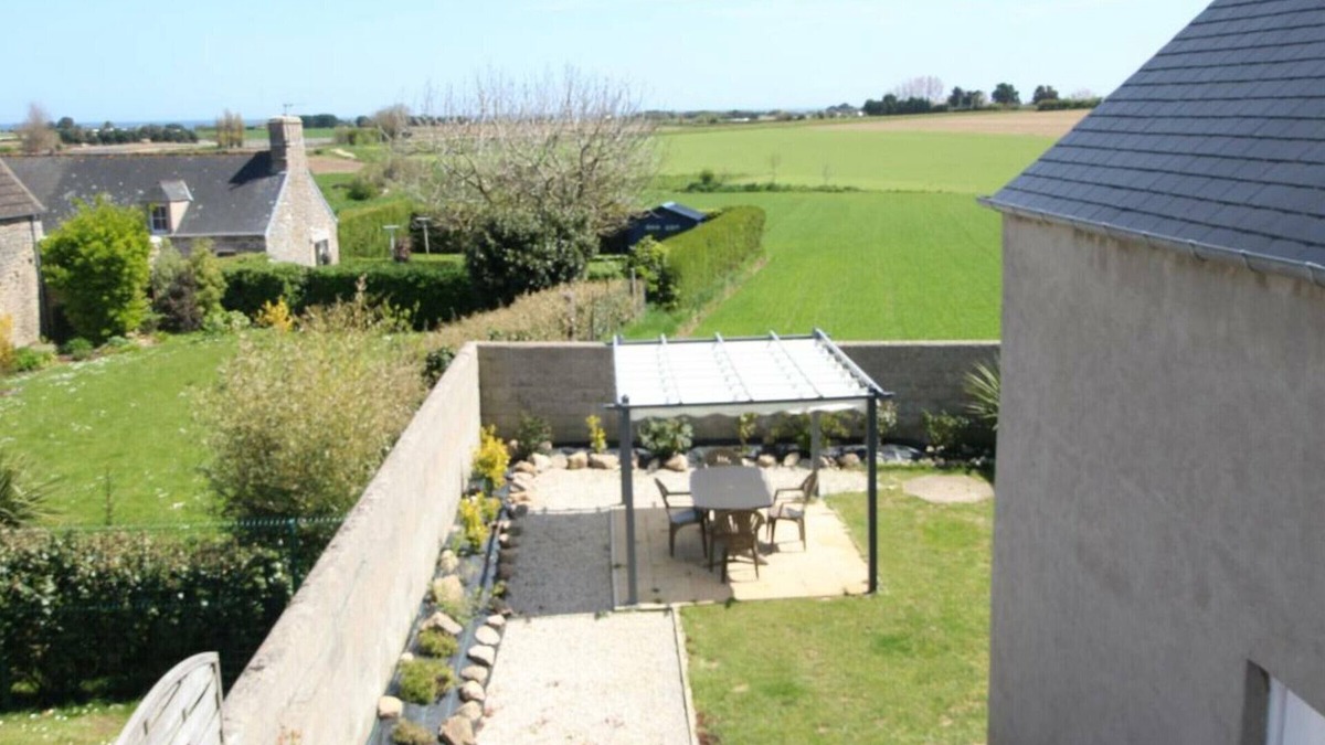 Reville Cottage | Gite Réville, 3 bedrooms, 6 persons