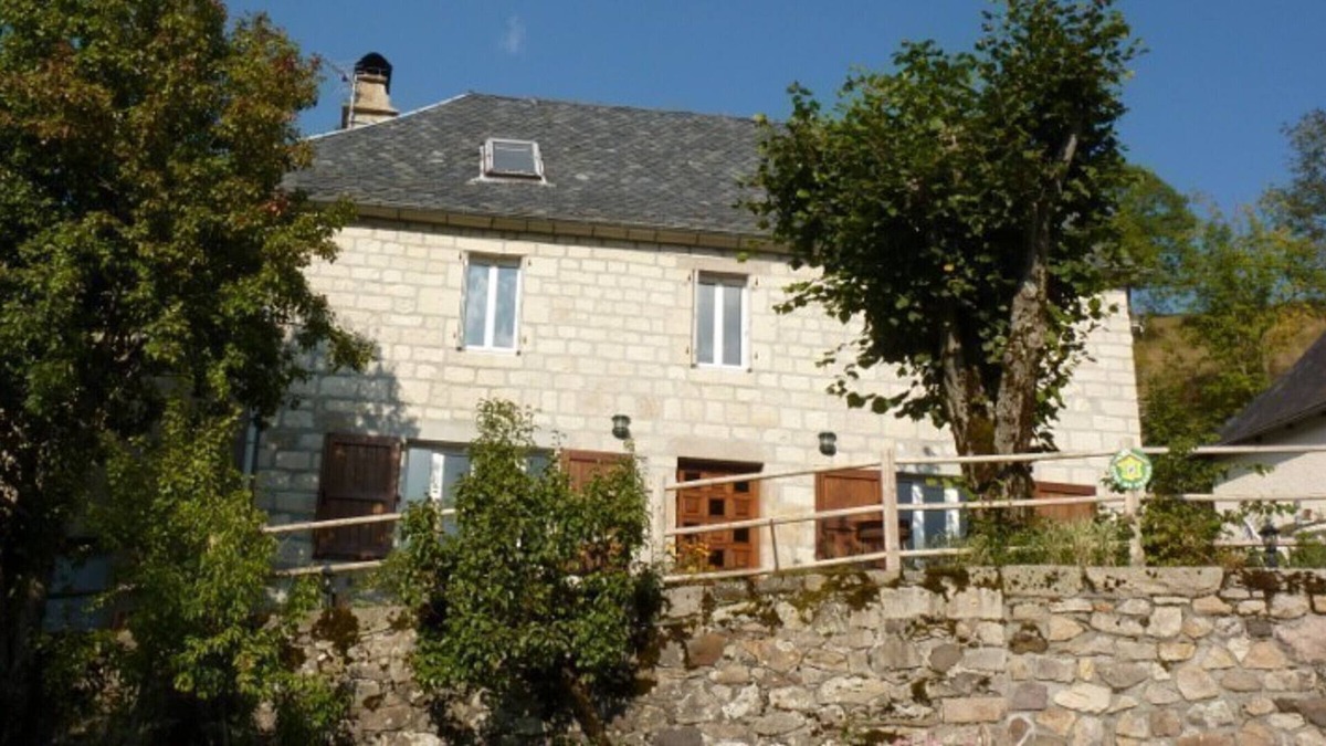 Saint-Jacques-des-Blats Cottage | Gite Saint-Jacques-des-Blats, 3 bedrooms, 6 persons